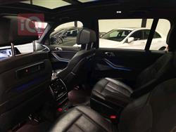 بي ام دبليو X7